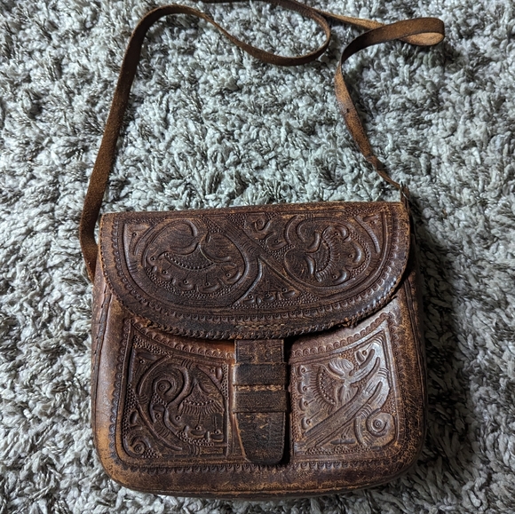 Vintage Handbags - Old leather tooled bag